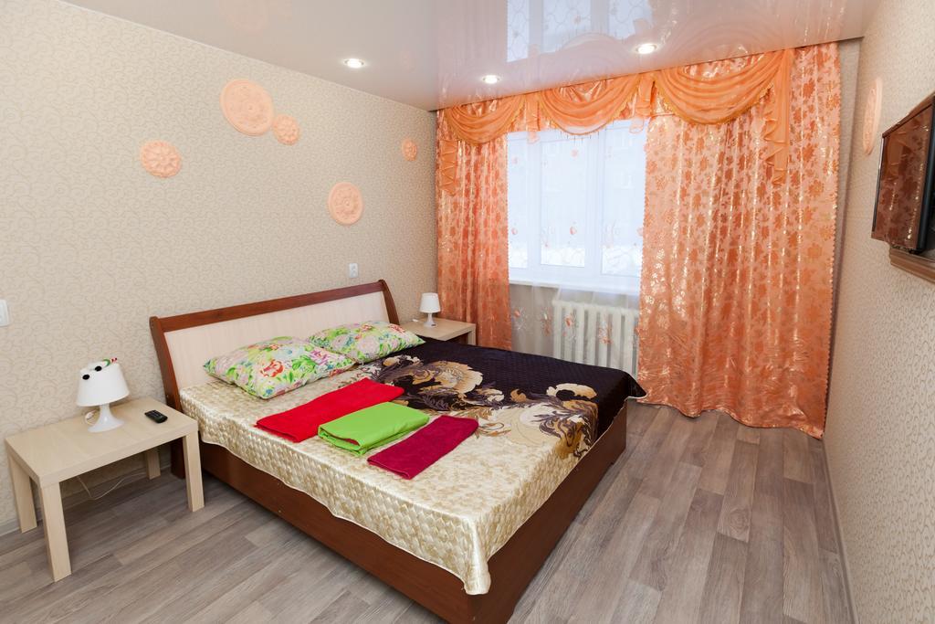 Hotel Apartament Novosibirsk Na Ippodromskoy Exteriér fotografie
